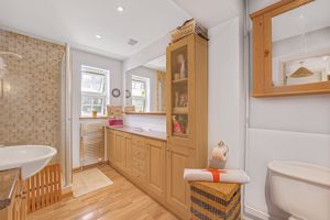 Photo 28- click for photo gallery